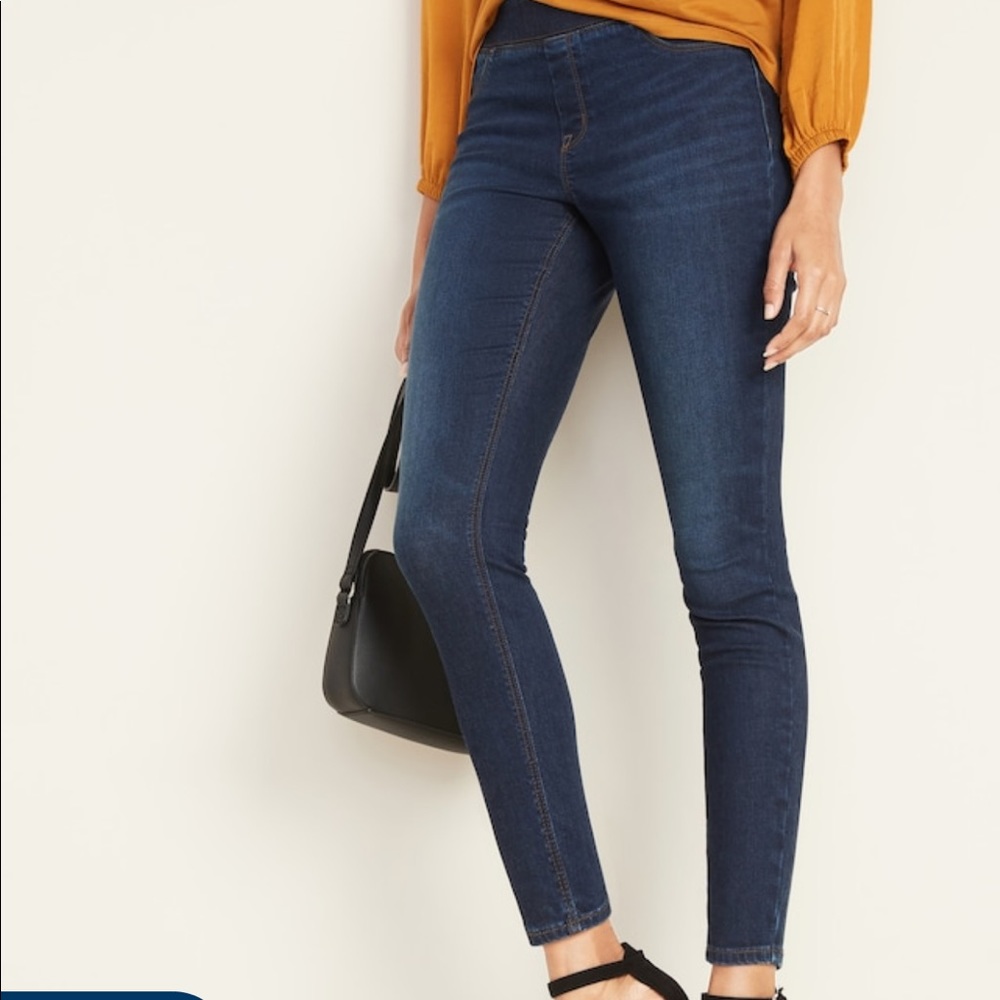 Old Navy Rockstar secret-soft jegging